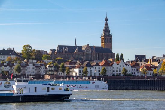 Stevenskerk en Stevenstoren in Nijmegen