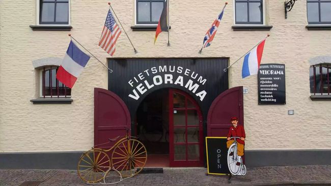 Historische fietsen in Nationaal Fietsmuseum Velorama